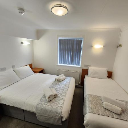 Sk Heathrow Hotel Hayes  Buitenkant foto