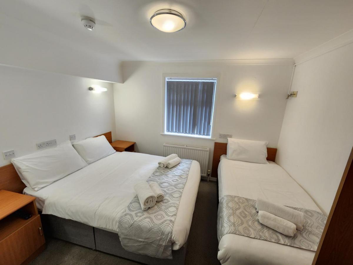 Sk Heathrow Hotel Hayes  Buitenkant foto