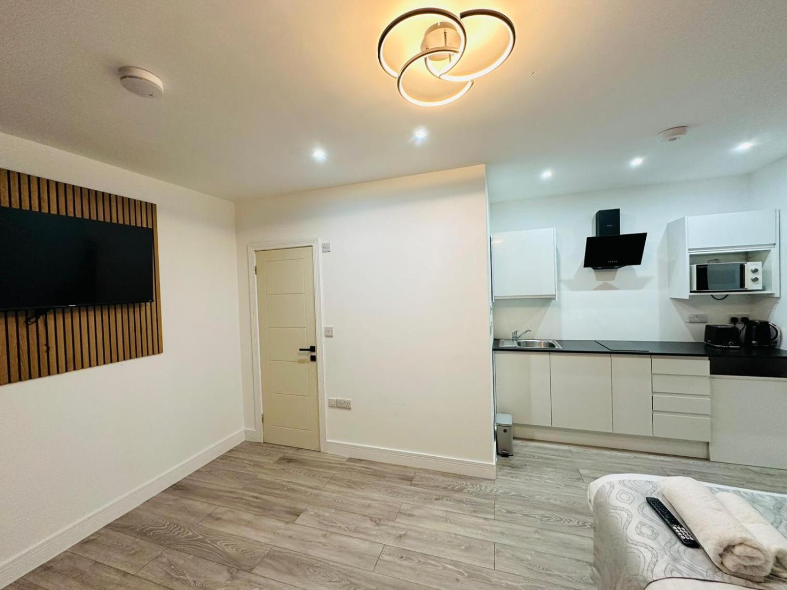 Sk Heathrow Hotel Hayes  Buitenkant foto