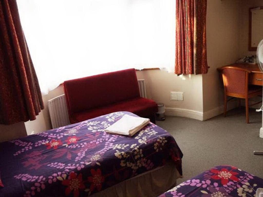 Sk Heathrow Hotel Hayes  Kamer foto