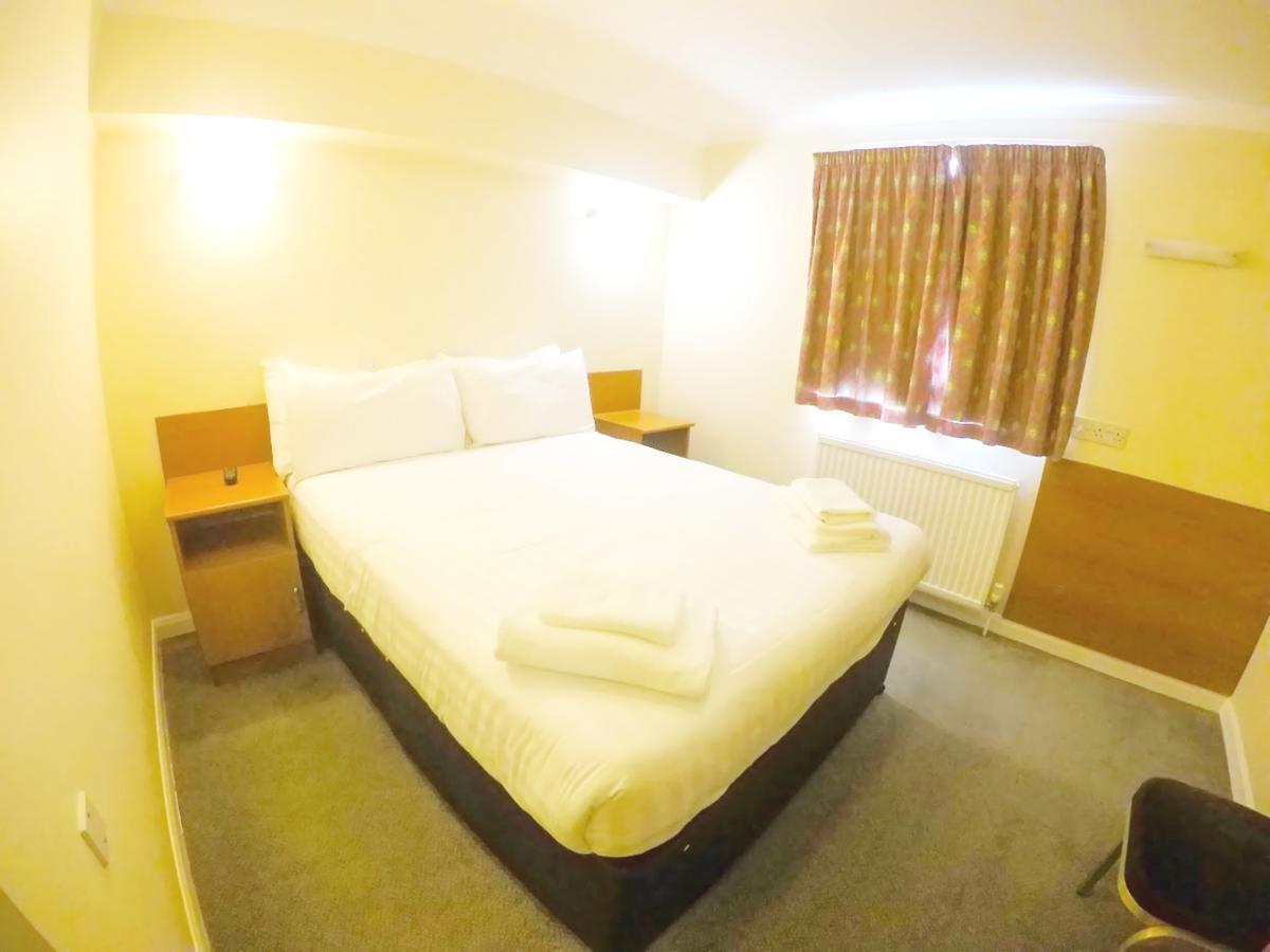 Sk Heathrow Hotel Hayes  Buitenkant foto