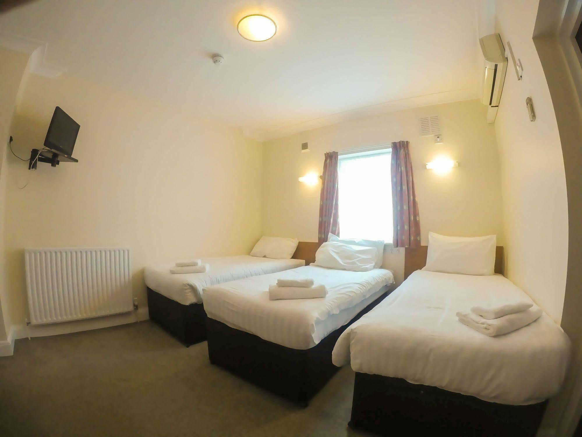 Sk Heathrow Hotel Hayes  Buitenkant foto